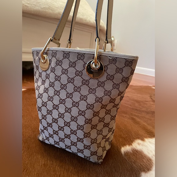 Gucci Handbags - RARE Gucci Eclipse Canvas Tote